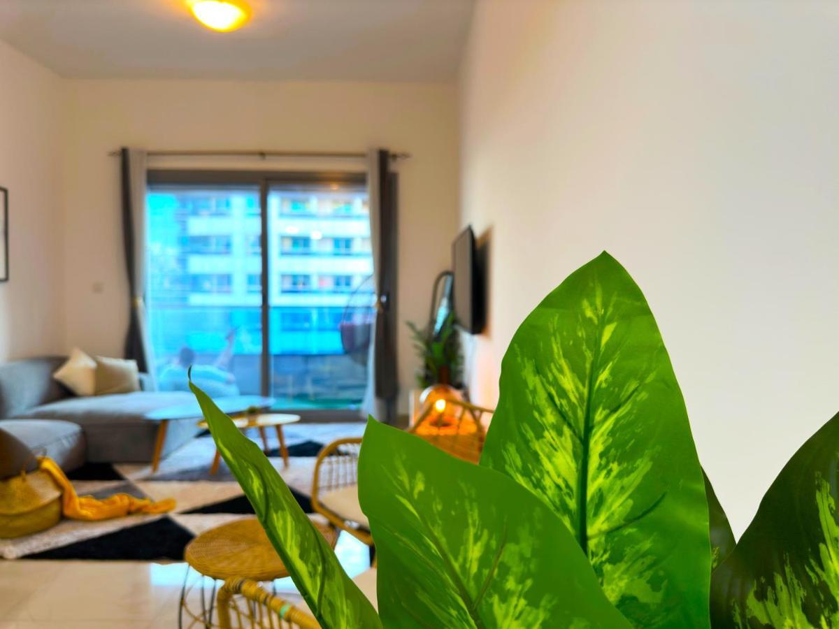 Ferienwohnung Luxury & Centric Flat With Balcony Views In Marina Dubai Exterior foto